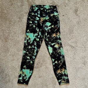 NWT- FABLETICS